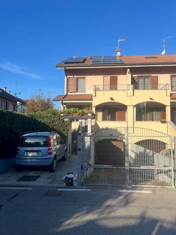 Terraced Villa Segrate - photo 1