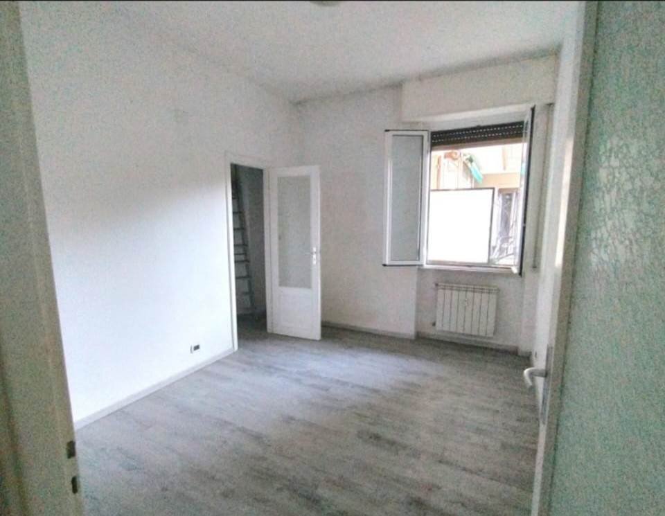 Trilocale Savona - foto 2