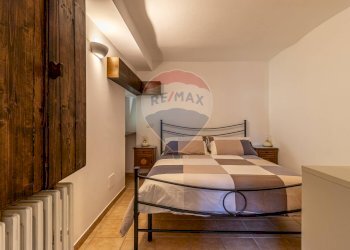 Casa indipendente Via Mombarone, 14
Centro, Donato - foto 61