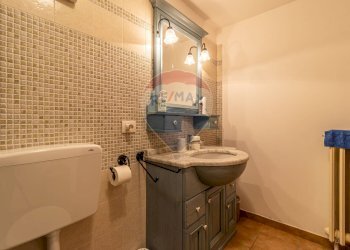 Casa indipendente Via Mombarone, 14
Centro, Donato - foto 64