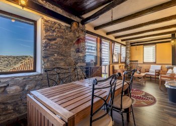 Casa indipendente Via Mombarone, 14
Centro, Donato - foto 43