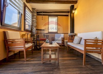 Casa indipendente Via Mombarone, 14
Centro, Donato - foto 46