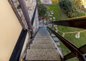 Casa indipendente Via Mombarone, 14
Centro, Donato - foto 48