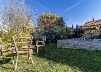 Casa indipendente Via Mombarone, 14
Centro, Donato - foto 49