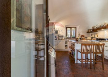 Casa indipendente Via Mombarone, 14
Centro, Donato - foto 39