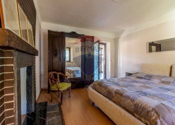 Casa indipendente Via Mombarone, 14
Centro, Donato - foto 15