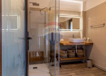 Casa indipendente Via Mombarone, 14
Centro, Donato - foto 10