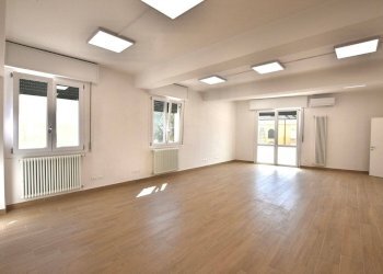 Ufficio Via Giacomo Matteotti, 24, San Pietro in Casale - foto 1