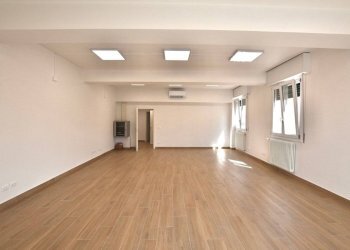 Ufficio Via Giacomo Matteotti, 24, San Pietro in Casale - foto 4