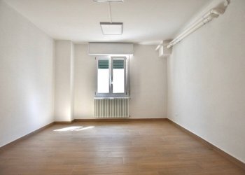 Ufficio Via Giacomo Matteotti, 24, San Pietro in Casale - foto 15