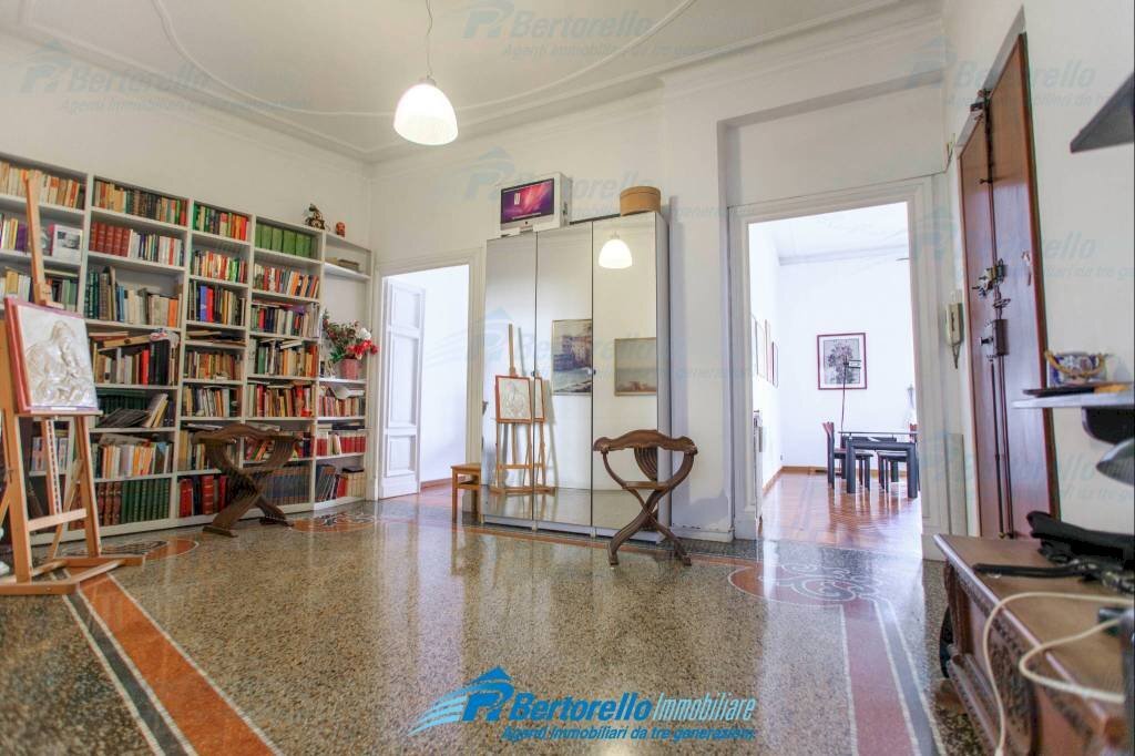 Apartment Genova (neighborhood Sampierdarena) - photo 1