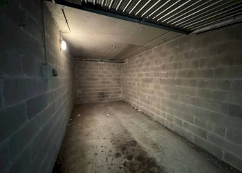 Box Genova (neighborhood Sampierdarena) - photo 1