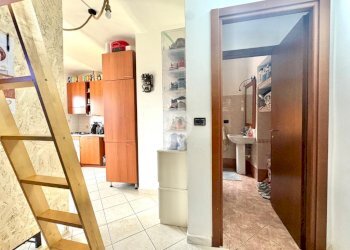 One-room apartment Via della Nombarda, Reano - photo 9