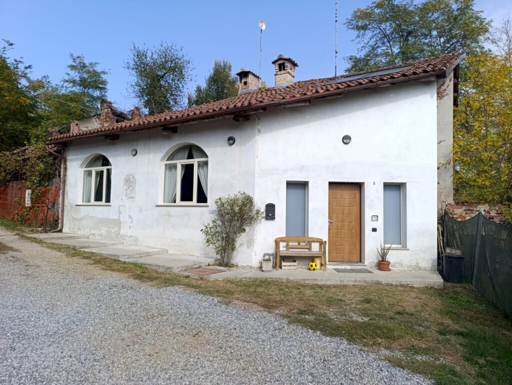 Rustico Strada Sterponi, 6, Carrù - foto 1