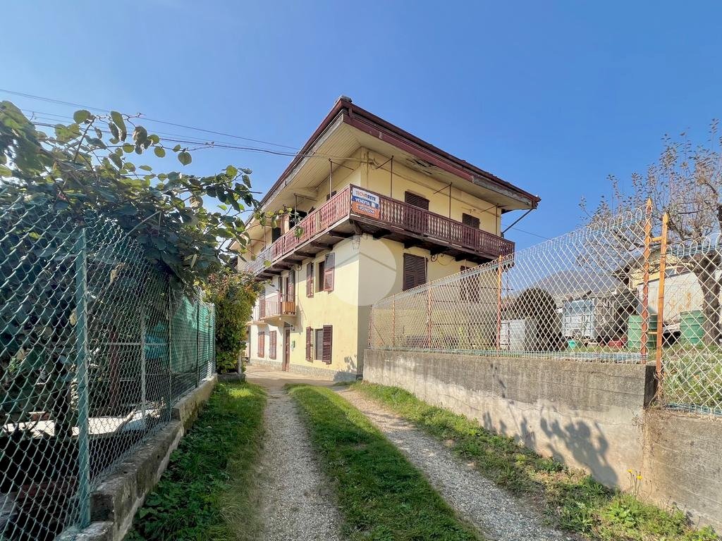Semi-detached house Via Magnetti, Coassolo Torinese - photo 1