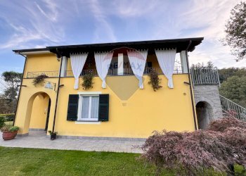 Villa Via trezzo, 147 
 Beverino, Beverino - foto 4