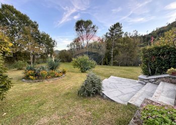 Villa Via trezzo, 147 
 Beverino, Beverino - foto 47