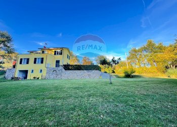 Villa Via trezzo, 147 
 Beverino, Beverino - foto 53