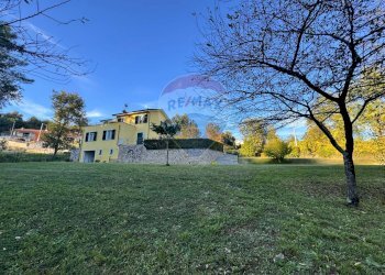 Villa Via trezzo, 147 
 Beverino, Beverino - foto 54