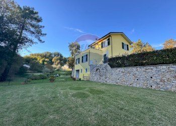 Villa Via trezzo, 147 
 Beverino, Beverino - foto 57