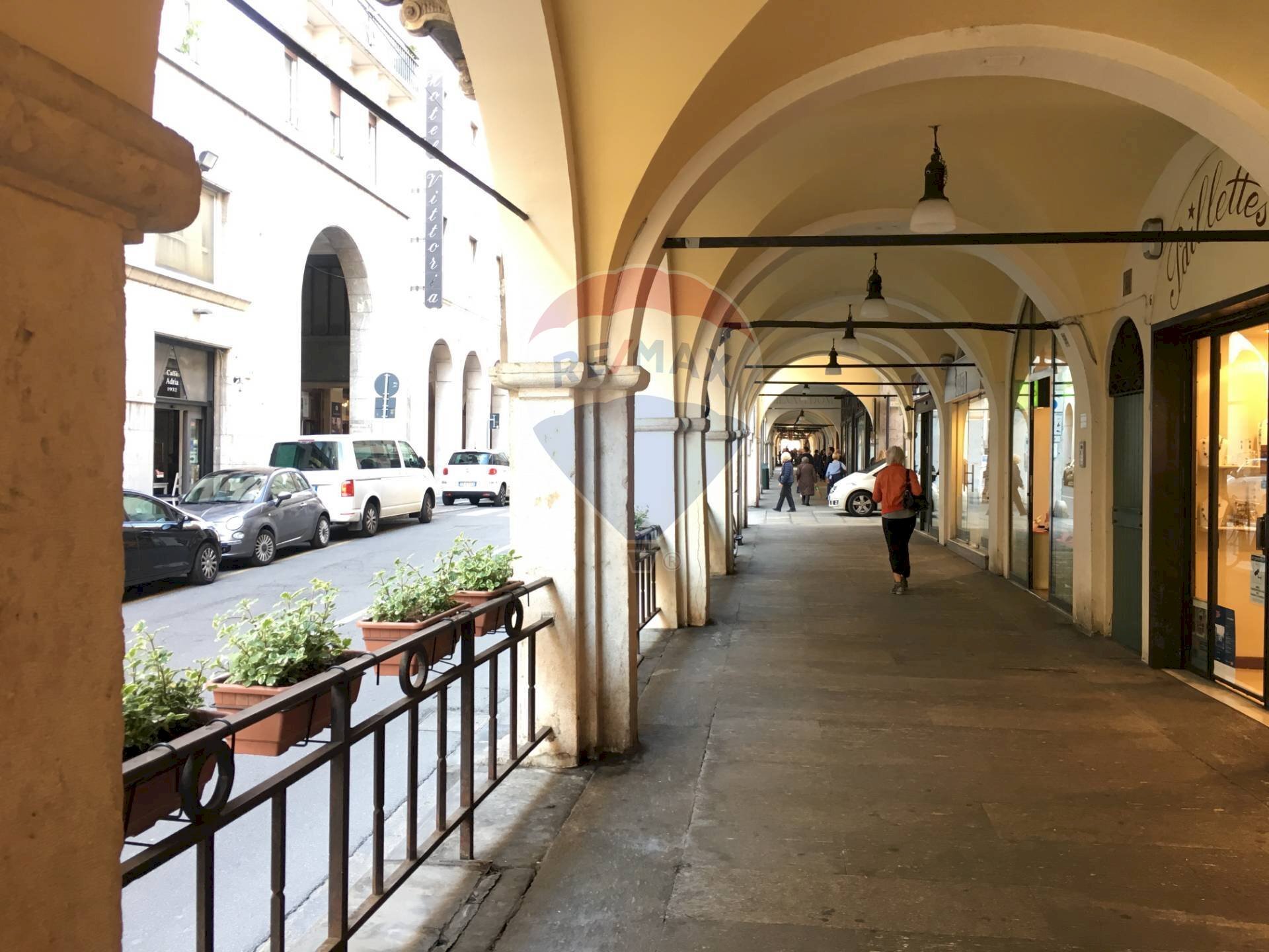 Shop Via Dieci Giornate 
 Centro storico, Brescia, Brescia (neighborhood Centro Storico) - photo 1