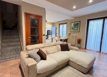 Portion of a house Via Bruna, San Francesco al Campo - photo 5