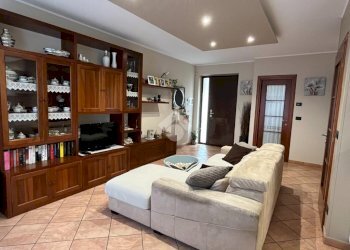 Portion of a house Via Bruna, San Francesco al Campo - photo 6