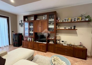 Portion of a house Via Bruna, San Francesco al Campo - photo 7