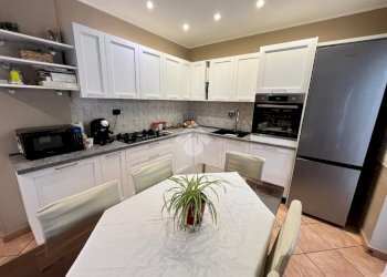 Portion of a house Via Bruna, San Francesco al Campo - photo 9