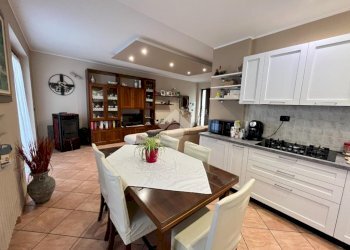 Portion of a house Via Bruna, San Francesco al Campo - photo 10