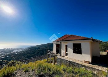 Villa Regione Tuvi, Taggia - photo 1