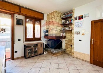 Soggiorno - Casa indipendente Via Giacomo Puccini
 
6/a, Maracalagonis - foto 9