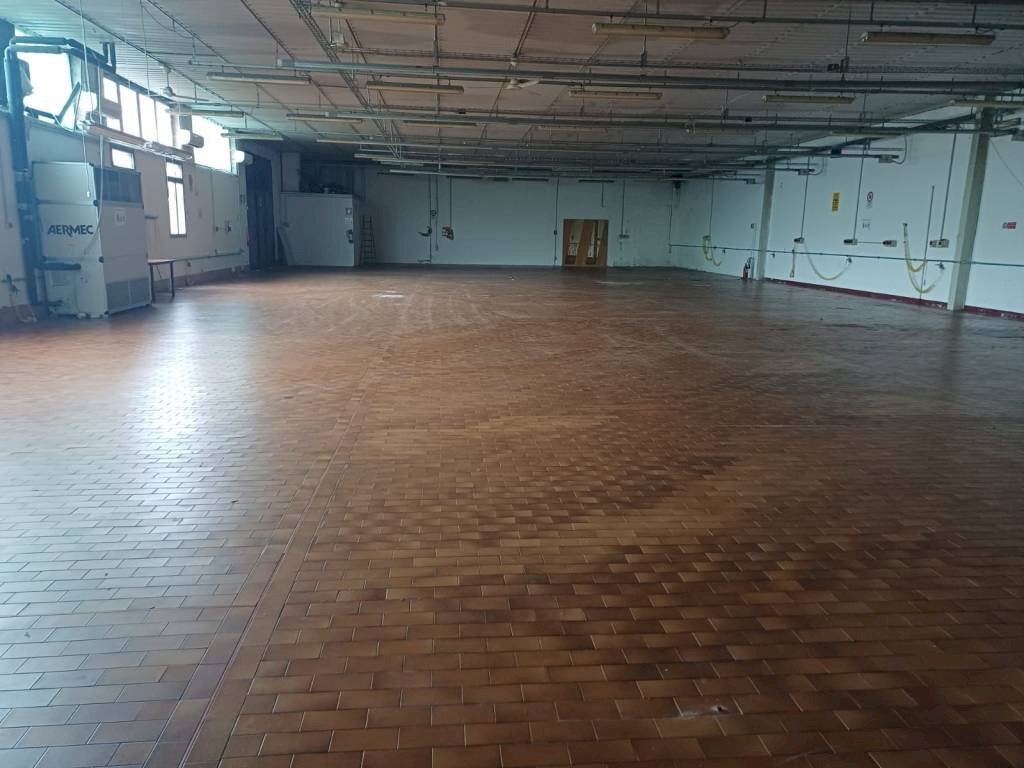 Magazzino - Shed via Giovanni Bellodi, Carpi - photo 1