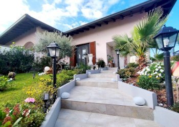 Vista - Villa via Aldo Moro, Cuggiono - foto 1