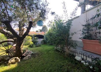 Giardino - Villa via Aldo Moro, Cuggiono - foto 9