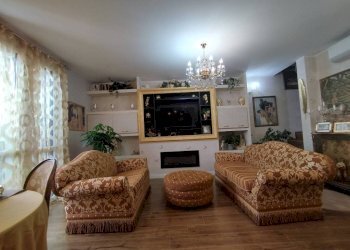 Salone - Villa via Aldo Moro, Cuggiono - foto 20