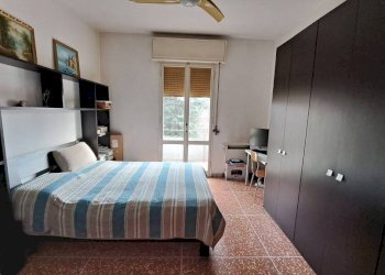 Camera da letto - Quadrilocale via Alfonso Lombardi, Bologna (zona Bolognina) - foto 35