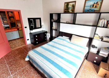 Camera da letto - Quadrilocale via Alfonso Lombardi, Bologna (zona Bolognina) - foto 38