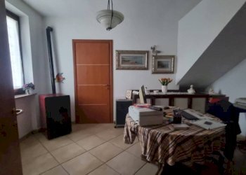 Camera da letto - Capannone via Stradale per Asti, 72, Azzano d'Asti - foto 8