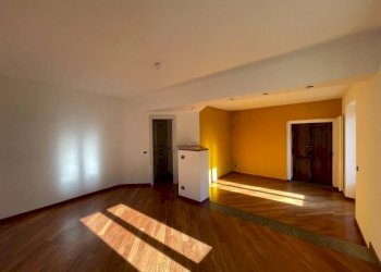 Sala da pranzo - Quadrilocale via Cesare Balbo, 2, Chieri - foto 6