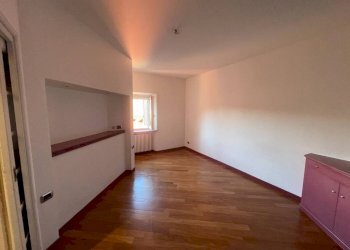 Camera da letto - Quadrilocale via Cesare Balbo, 2, Chieri - foto 19