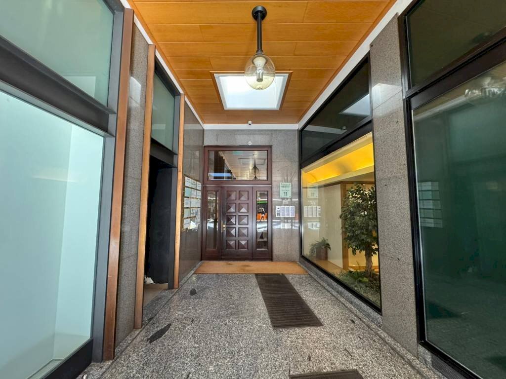 Interno palazzo - Quadrilocale via Vittorio Veneto, 11, Varese - foto 3