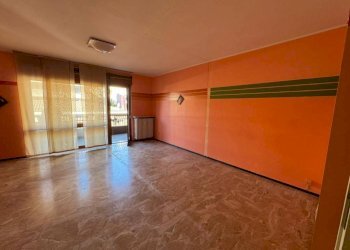 Cucina - Quadrilocale via Vittorio Veneto, 11, Varese - foto 2