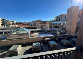 Vista - Quadrilocale via Vittorio Veneto, 11, Varese - foto 8