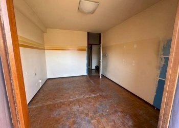 Camera da letto - Quadrilocale via Vittorio Veneto, 11, Varese - foto 16