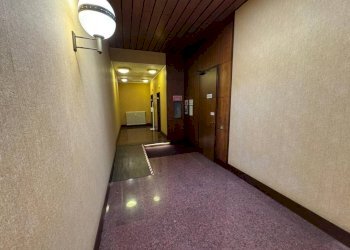 Interno palazzo - Quadrilocale via Vittorio Veneto, 11, Varese - foto 21