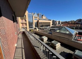 Balcone - Quadrilocale via Vittorio Veneto, 11, Varese - foto 27
