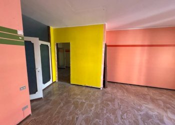 Stanza non arredata - Quadrilocale via Vittorio Veneto, 11, Varese - foto 30