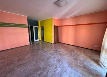 Stanza non arredata - Quadrilocale via Vittorio Veneto, 11, Varese - foto 35