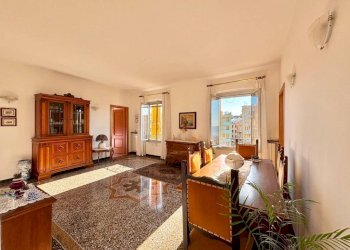 Salone - Appartamento via Luigi Maria d'Albertis, Genova (zona Voltri) - foto 8